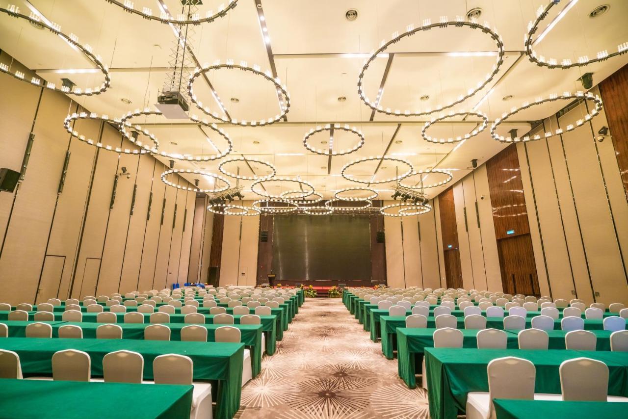 Forest City Marina Hotel غيلانغ باتاه المظهر الخارجي الصورة