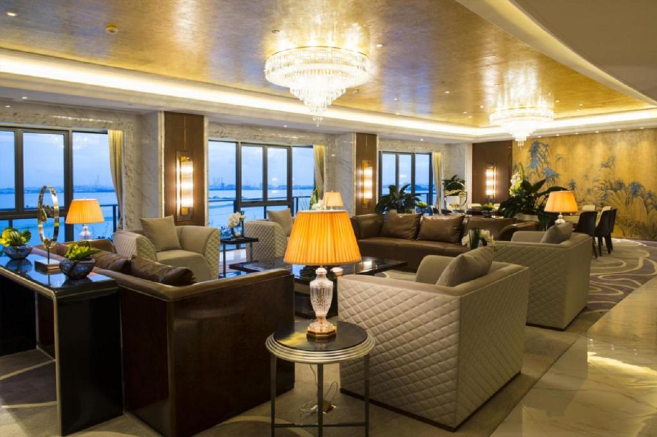 Forest City Marina Hotel غيلانغ باتاه المظهر الخارجي الصورة